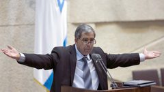 رئيس الكنيست يعارض تشريع سريع لقانون يمنع متهم من تشكيل حكومة