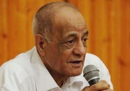 وفاة الروائي الفلسطيني غريب عسقلاني عن 74 عاما