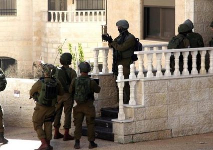 قوات الاحتلال تقتحم حفل زفاف في الخليل