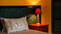 ما هي خطورة النوم وترك الضوء مشتغل؟