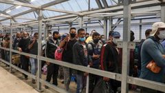 الإعلام العبري: حكومة الاحتلال تقرر إضافة 3500 تصريح جديد للعمال من غزة والضفة