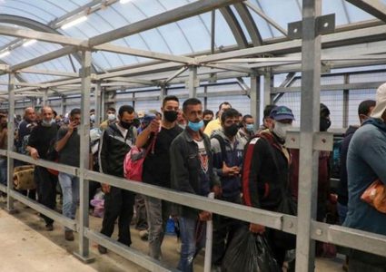 الإعلام العبري: حكومة الاحتلال تقرر إضافة 3500 تصريح جديد للعمال من غزة والضفة