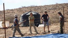 مستوطنون يردمون بئر مياه في يعبد