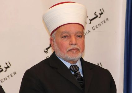 المفتي العام يحذر من خطورة الحفريات التي تستهدف أساسات المسجد الأقصى