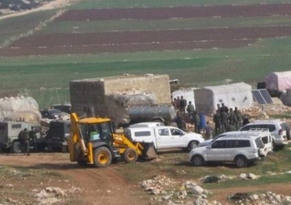 قوات الاحتلال تهدم مساكن ومنشآت زراعية في خربة ابزيق بطوباس