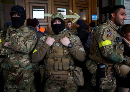 روسيا تعلق على جدل الأسرى الغربيين