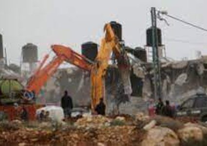 الاحتلال يداهم قرية الزبيدات في الأغوار ويصور مركبات