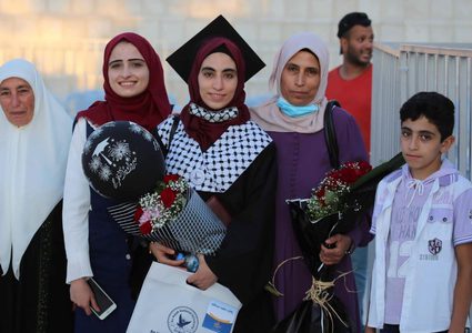 عائلة يكتسح أبناؤها المراكز الأولى.. ما سر التفوق؟