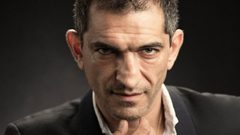 جلسة برلمانية حول إسقاط الجنسية عن فنان مصري