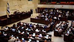 "الكنيست" يصوت على حل نفسه ويصادق على إجراء انتخابات بداية تشرين أول المقبل