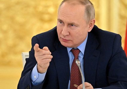 مديرة المخابرات الأمريكية: بوتين ما زال يريد السيطرة على معظم أراضي أوكرانيا