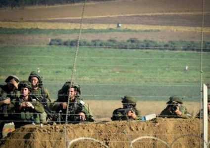 الاحتلال يطلق النار وقنابل الغاز تجاه المزارعين ورعاة الأغنام شرق غزة