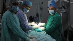 وفد طبي يغادر القطاع بعد إجراء عمليات جراحية معقدة