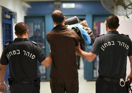 "هيئة الأسرى": الاحتلال أصدر 153 قرار اعتقال إداري خلال حزيران المنصرم