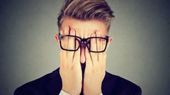 لماذا نشعر بالخجل أثناء المحادثات؟