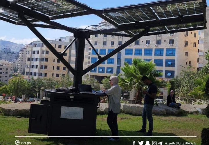 افتتاح الشجرة الشمسية"Solar Tree" لتزويد الطلبة بالكهرباء من الطاقة الشمسية