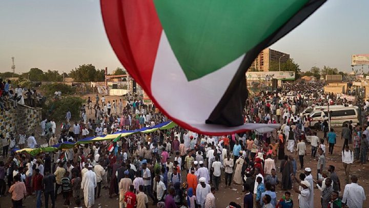 تظاهرات في الخرطوم لليوم الرابع على التوالي في السودان