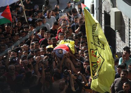 تشيع جثمان الشهيد كامل علاونة في بلدة جبع جنوب جنين