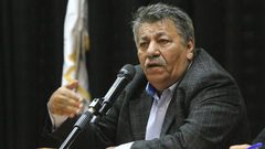 رئيس وزراء للعطلة الصيفية فقط !