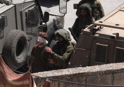 طالت 20 مواطنًا بينهم قياديان من الشعبية.. حملة اعتقالات واسعة في الضفة