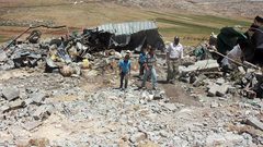 قوات الاحتلال تدمر عين مياه في دوما جنوب نابلس