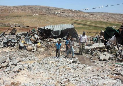 قوات الاحتلال تدمر عين مياه في دوما جنوب نابلس