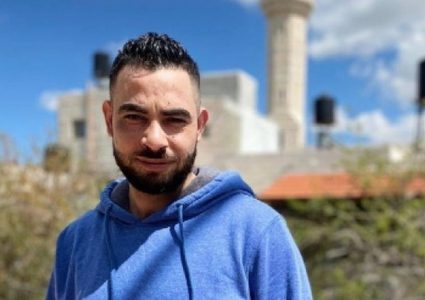 المعتقل رائد ريان يواصل إضرابه عن الطعام لليوم الـ90