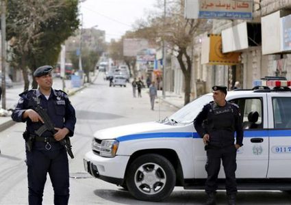 الاردن: شخص يقتل طفلتيه ويدفنهما في محيط منزله