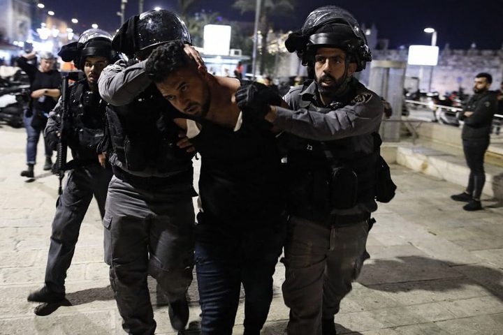 الاحتلال يعتقل مواطنين من بيت فوريك شرق نابلس