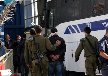 تجديد الاعتقال الإداري لأسيرين مقدسيين