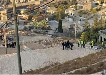 الاحتلال يقتحم جبل المكبر وينصب حاجزا في حي سلوان