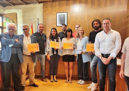 الفنان شومان يشارك في التجمع الدولي الأول لفن النحت في اسبانيا