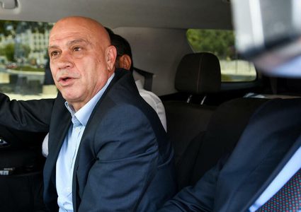 فريج يعلن عدم خوضه الانتخابات الإسرائيلية المقبلة