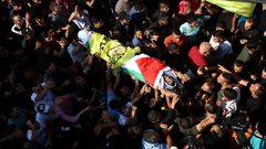 مسيرة حاشدة في جبع منددة بإعدام الشهيد غنام وعلاونة