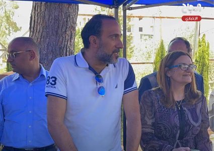 دعوة محبة لتناول البطيخ في جامعة النجاح الوطنية دعماً للمنتج الفلسطيني