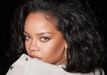 النجمة العالمية ريهانا أصغر مليارديرة في أمريكا