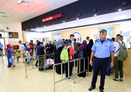 مدير شرطة معبر الكرامة يُطالب المواطنين بتجنب السفر يوم الأحد القادم