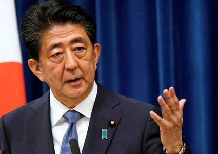 وفاة رئيس الوزراء الياباني السابق بعد تعرضه لاطلاق نار