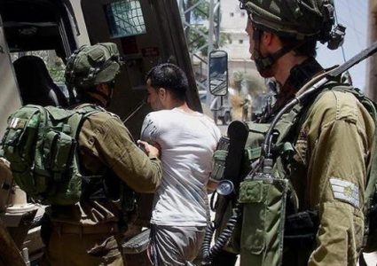 الاحتلال يعتقل مواطنا من الأغوار الشمالية