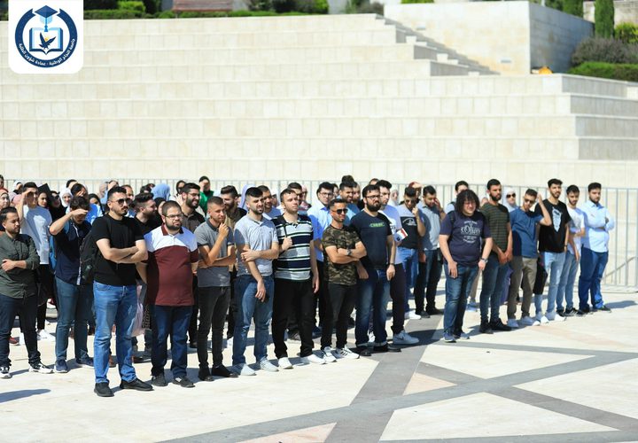 من تدريبات الطلبة الخريجين على مراسم حفلات التخرج للفوج 42، لكل من كليات (الهندسة وتكنولوجيا المعلومات، الزراعة والطب البيطري، الفنون الجميلة، الطب وعلوم الصحة، الدراسات العليا، العلوم)