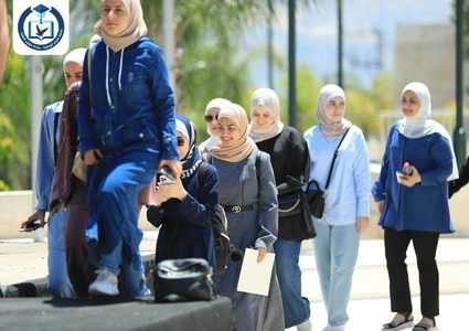 من تدريبات الطلبة الخريجين على مراسم حفلات التخرج للفوج 42، لكل من كليات (الهندسة وتكنولوجيا المعلومات، الزراعة والطب البيطري، الفنون الجميلة، الطب وعلوم الصحة، الدراسات العليا، العلوم)