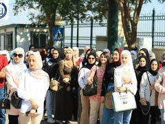 من تدريبات الطلبة الخريجين على مراسم حفلات التخرج للفوج 42، لكل من كليات (الهندسة وتكنولوجيا المعلومات، الزراعة والطب البيطري، الفنون الجميلة، الطب وعلوم الصحة، الدراسات العليا، العلوم)