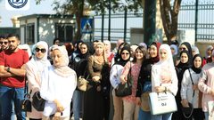 من تدريبات الطلبة الخريجين على مراسم حفلات التخرج للفوج 42، لكل من كليات (الهندسة وتكنولوجيا المعلومات، الزراعة والطب البيطري، الفنون الجميلة، الطب وعلوم الصحة، الدراسات العليا، العلوم)