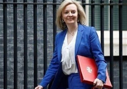 وزيرة الخارجية البريطانية تعلن ترشحها لخلافة جونسون