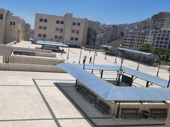 النجاح تلجأ للدوام الإلكتروني نتيجة إضراب وسائل النقل العام