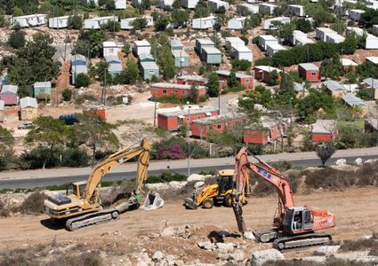 الاحتلال يوقف بناء 2200 مستوطنة في القدس قبل زيارة بايدن