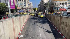 إضراب النقل العام في نابلس احتجاجا على رفع أسعار الوقود وعدم تلبية وزارة النقل والمواصلات لمطالبهم