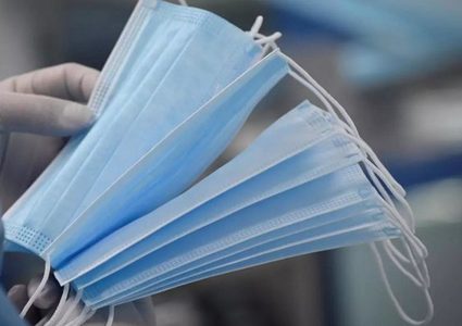 الصحة العالمية تدعو دول العالم للعودة لفرض الكمامات