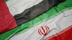 قرقاش: أبوظبي بصدد إرسال سفير إلى طهران