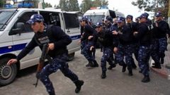 الشرطة تضبط 82 شتلة يشتبه أنها الماريجوانا المخدرة في بيت لحم